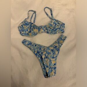 Blue, Yellow, and White floral Kulani Kini